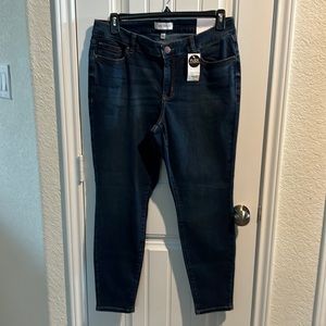Women’s Lane Bryant Super Stretch Signature Fit Skinny NEW WITH TAGS